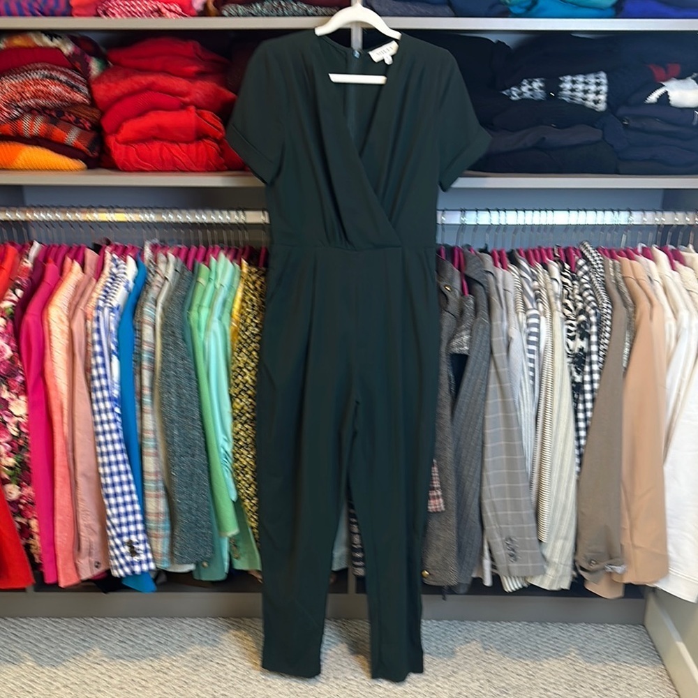 Gilli Forrest green short cuffed sleeve v neck back zipper jumpsuit size S